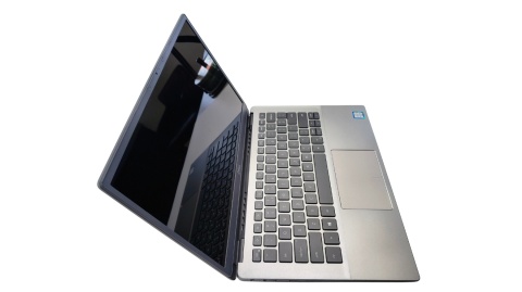 Lekki DELL Latitude 3301 13,3' i5(4R) 8GB 256GB SSD Win11Home